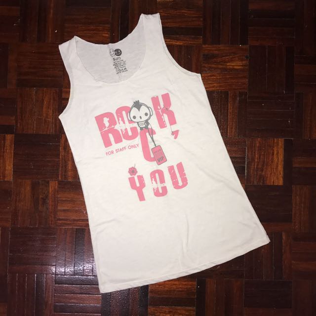 singlet (Category: Sleeveless) located in Shah Alam. Submitted by yingiscraz (Listing ID 121362993, Image 2). Description: .