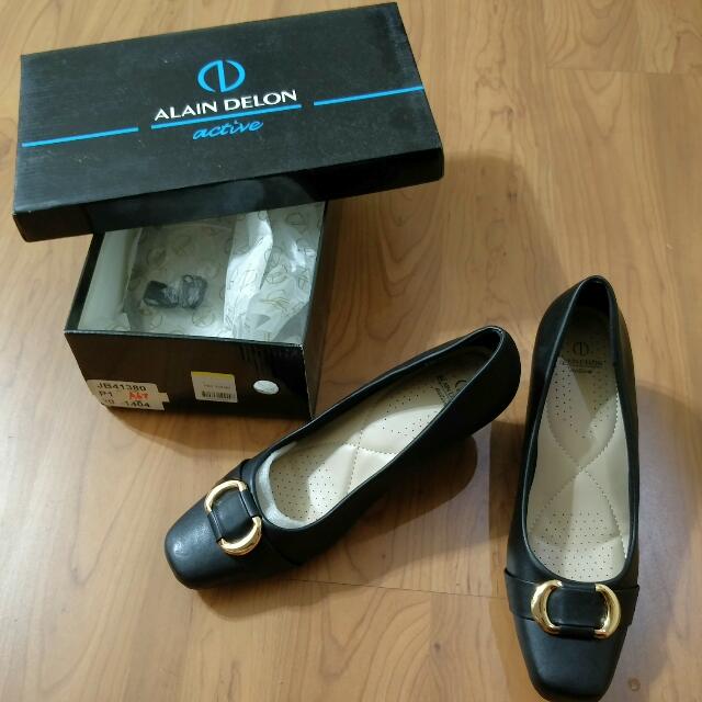 Size 39) Alain Delon Active Women Shoe 