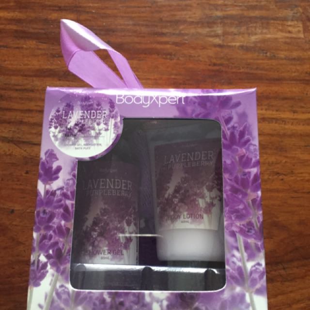 Body Xpert Lavender and Purpleberry travel pack with bath puff, Beauty
