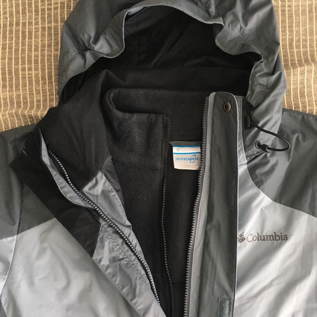 Columbia eager air jacket top
