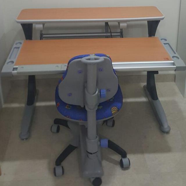 Comf Pro Table And Chair Furniture Tables Chairs On Carou