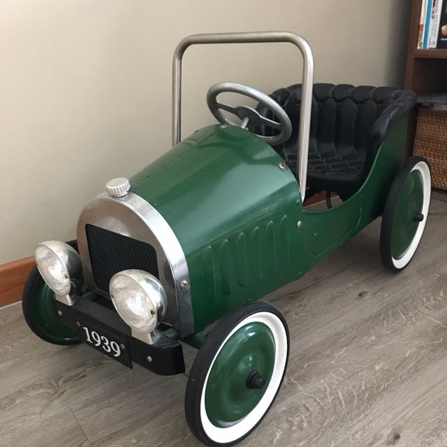 green pedal car