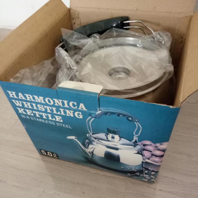 Harmonica Whistling Kettle, TV & Home Appliances, Kitchen Appliances