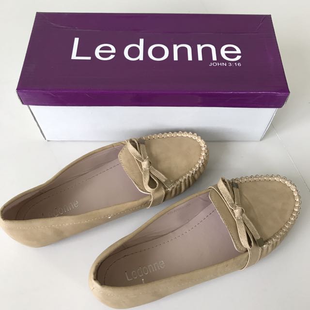Le Donne Loafer Shoes Women s Fashion Footwear Loafers on Carousell