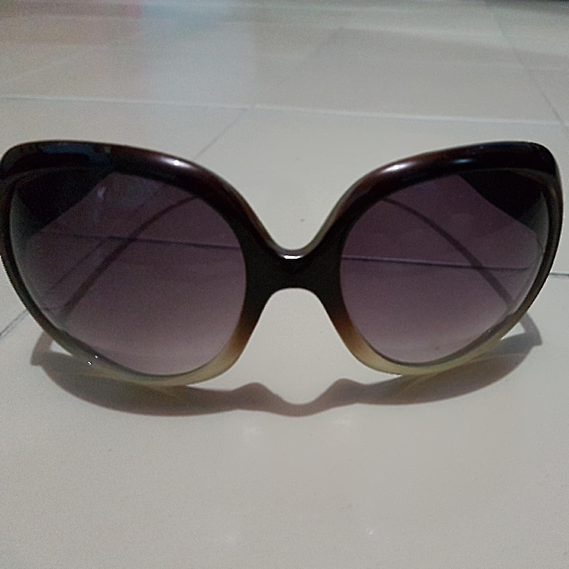 Nicole Sunnie Sunglasses, Women's Fashion, Watches & Accessories, Other ...