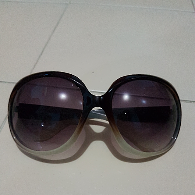 Nicole Sunnie Sunglasses, Women's Fashion, Watches & Accessories, Other ...
