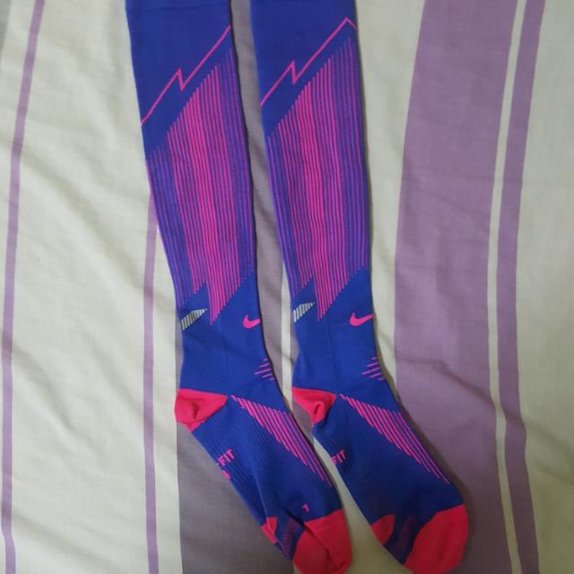 Nike Compression Socks, Men's Fashion, Activewear on Carousell