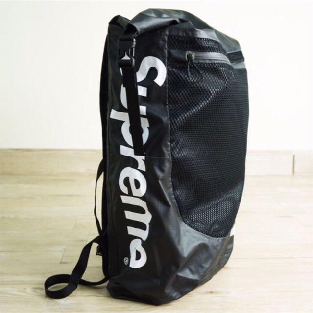 Supreme 17ss outlet backpack