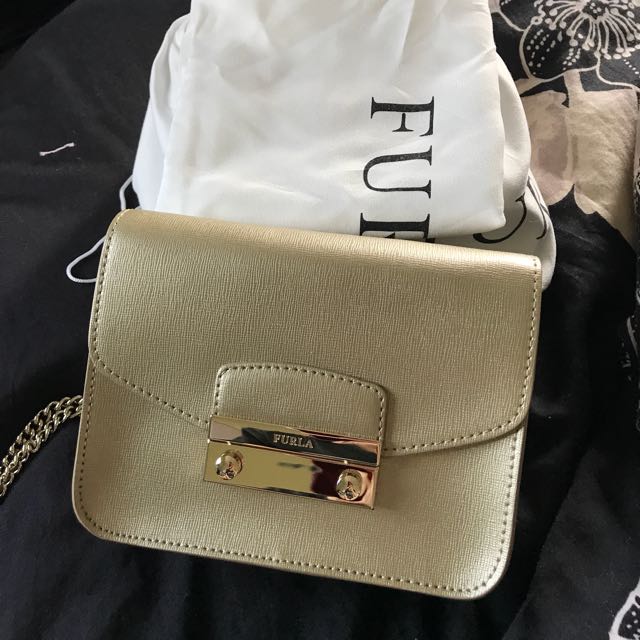 Furla julia mini size outlet