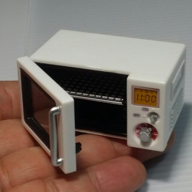 dollhouse microwave