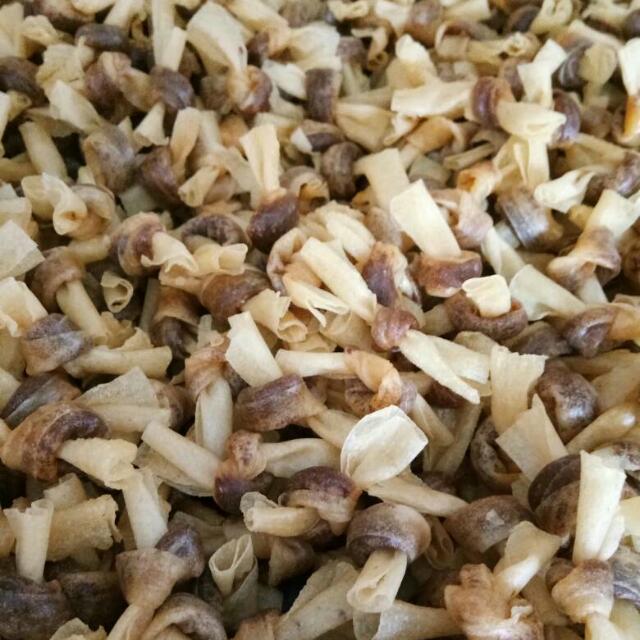 Popia Simpul Serunding Ikan Bilis Food Drinks Packaged Snacks On Carousell