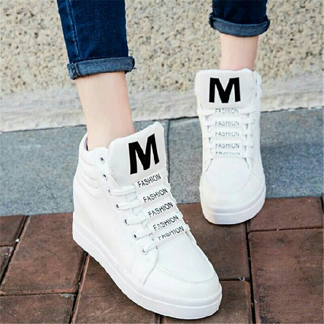 sepatu m fashion