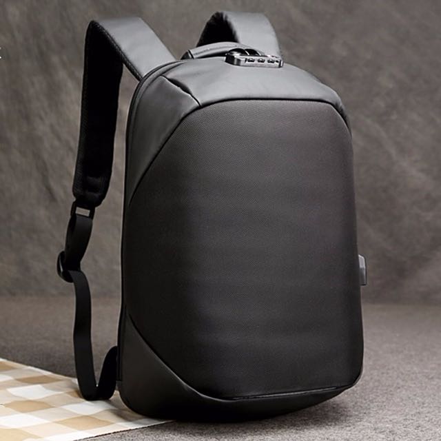 sleek laptop backpack