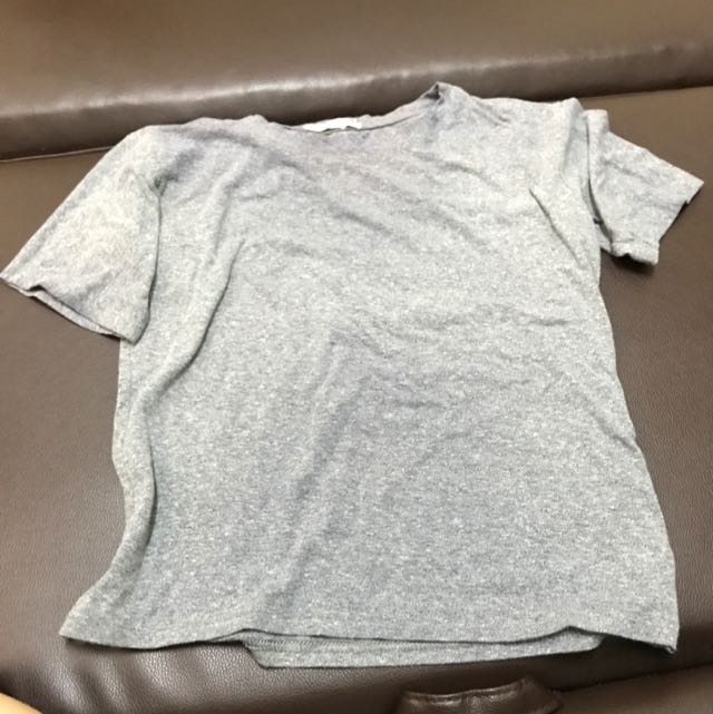Tee （分類：T-shirt）位於 Hong Kong。 由 kk11117 提交（商品編號 121919680，圖片 2）。簡介： 。