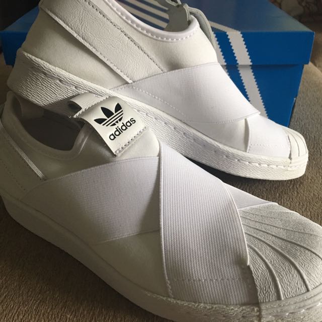 adidas slip on blanche