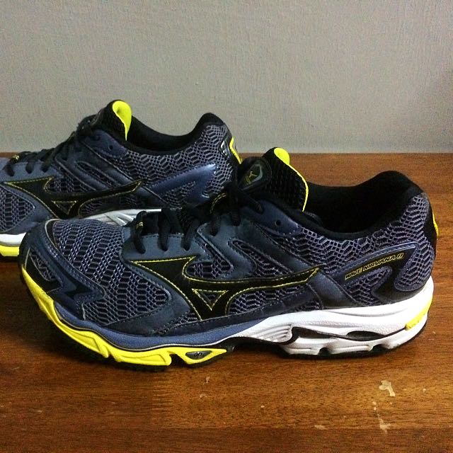 mizuno wave nirvana 8