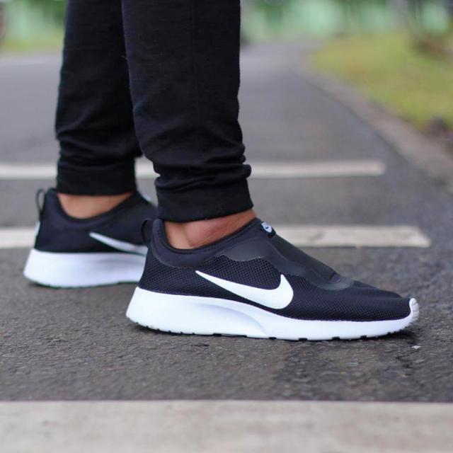 Nike Tanjun Slip-on Black (ORIGINAL 