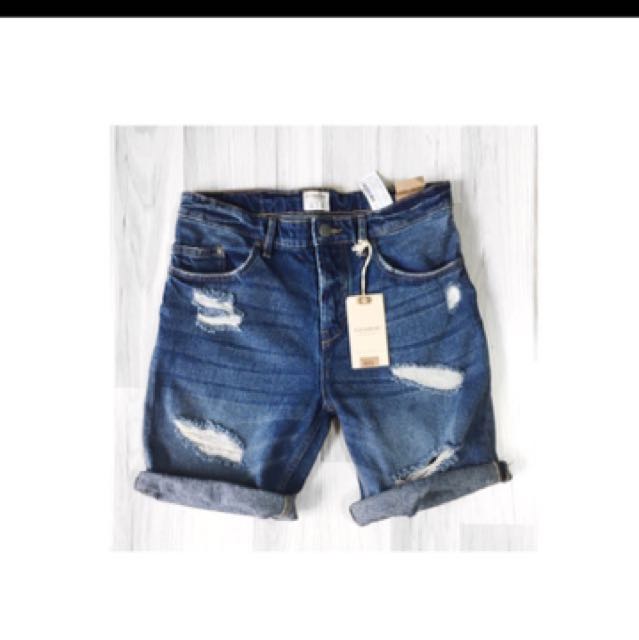 Pull bear ripped denim shorts, Men's Fashion, Bottoms, Jeans on