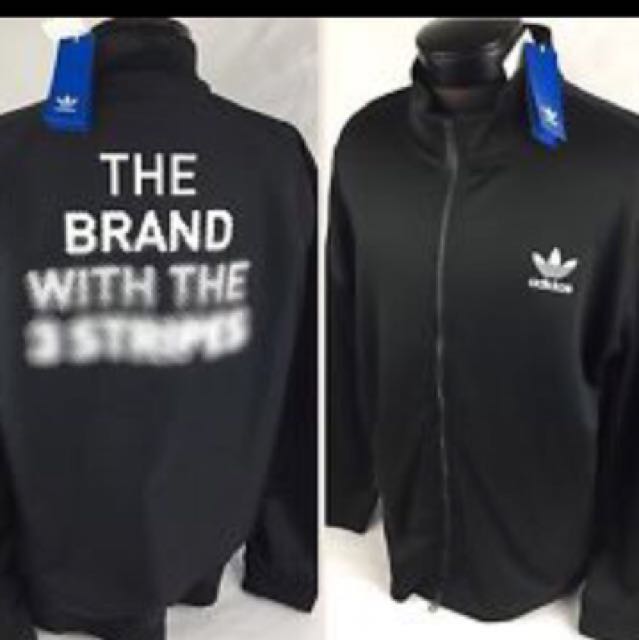 brand with three stripes hoodie