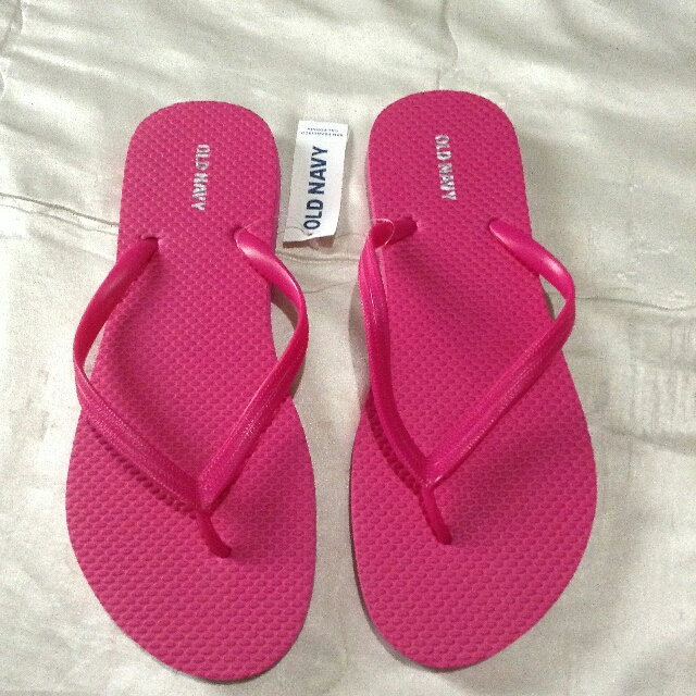 Old Navy Slippers Women S Fashion Shoes On Carousell