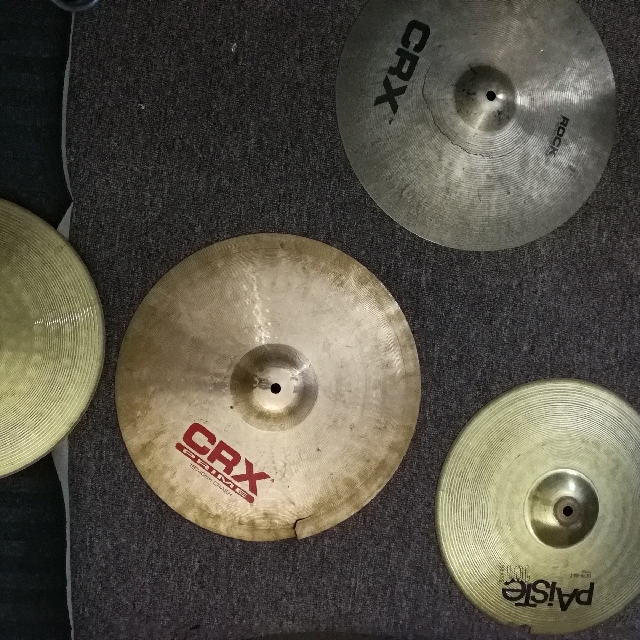 Cracked cymbals for on sale sale