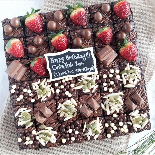 Brownies Nutella With Topping Food Drinks Baked Goods On Carousell