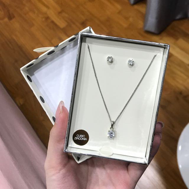 Lovisa Cubic Zirconia 2024 www.alhudapk