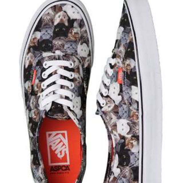 vans shoes with cats on them