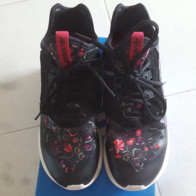 adidas tubular floral