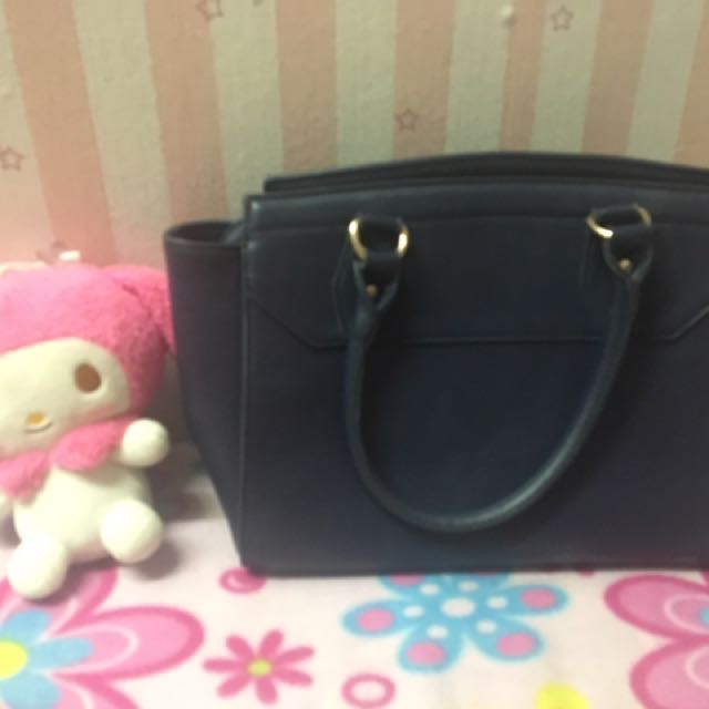 Authentic Mendrez Bag, Women's Fashion, Bags & Wallets, Crossbody Bags