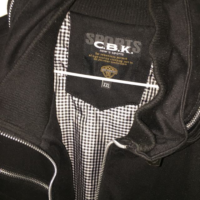 C.B.K時尚外套 韓流來襲 8成新 照片瀏覽 3