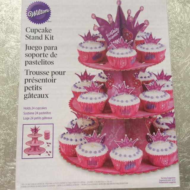 Cupcake Stand Kit, TV & Home Appliances, Kitchen Appliances, Hand
