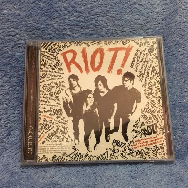 Paramore Riot Album Music Media Cd S Dvd S Other Media On Carousell