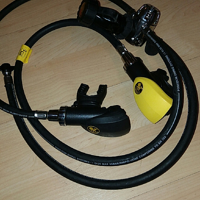 Poseidon XSTREAM Scuba regulator Set., Sports Equipment, Sports & Games