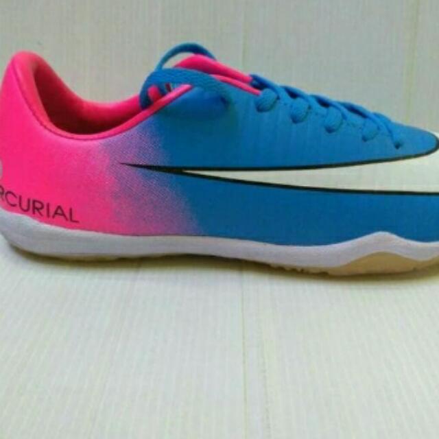 Sepatu Futsal Nike Tiempo 7 Biru Pink Lis Putih Olah Raga Perlengkapan Olahraga Lainnya Di Carousell