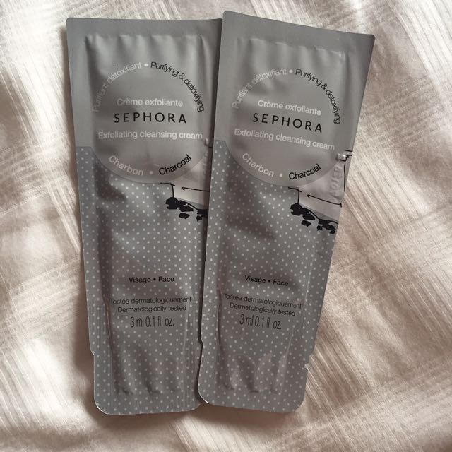 sephora exfoliating cleansing cream charcoal