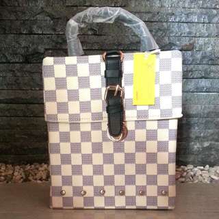Limited Edition!!!
LV Box Azure