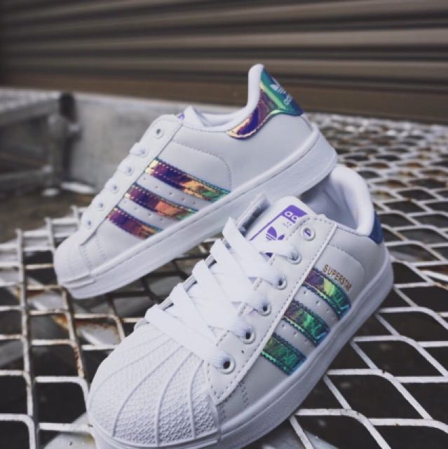 Adidas superstar deals rainbow metallic
