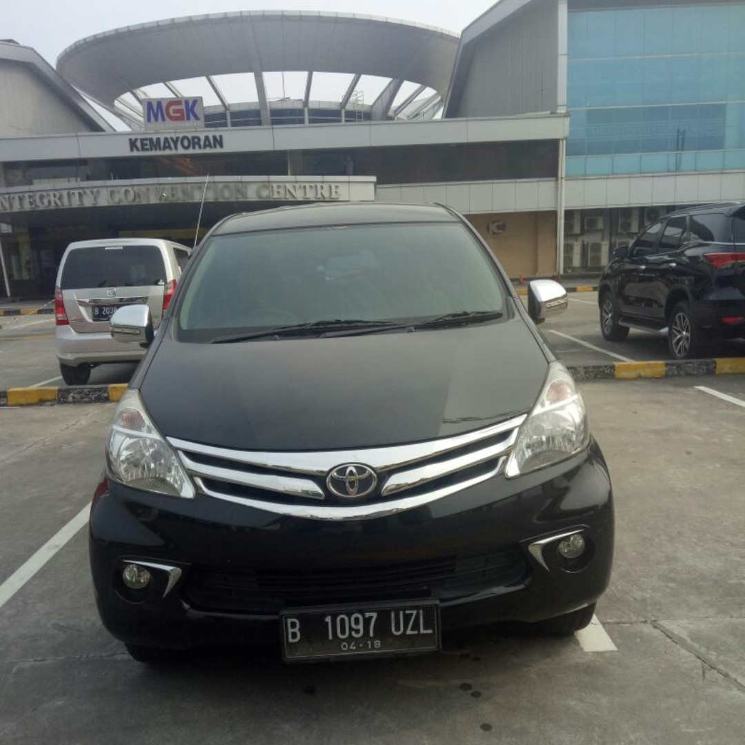 Avanza G AT 2013 Hitam