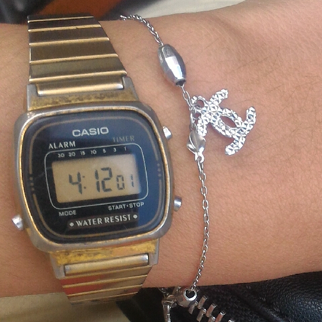 casio la670w gold