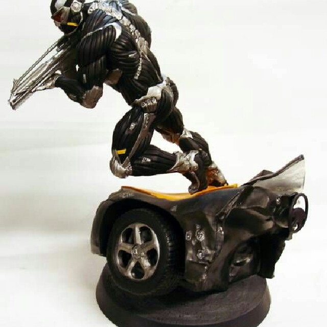 Crysis statue store