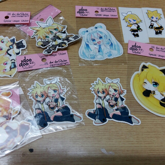 Vocaloid 2 Hatsune Miku Kagamine Rin Kagamine Len
