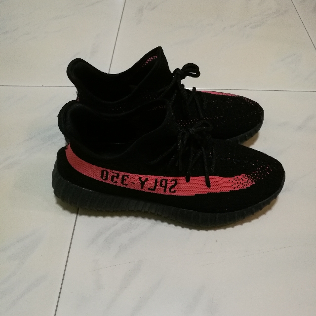 yeezy 350 black pink