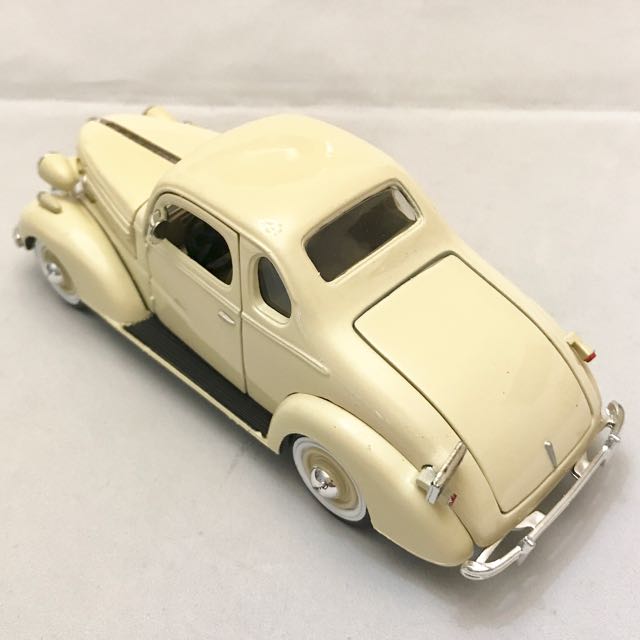 1:32 Scale Die-Cast Replica of 1938 Chevy Master Deluxe Coupe by