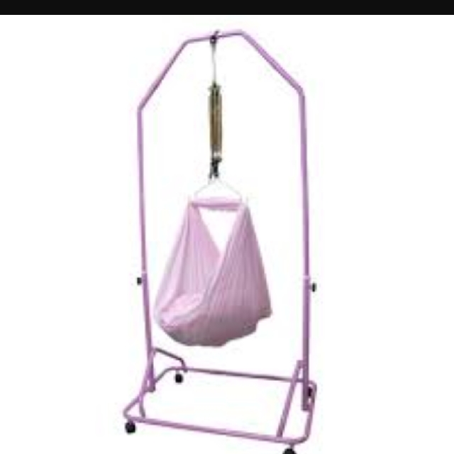 Electric Cradle, Babies & Kids, Babies & Kids Fashion on Carousell