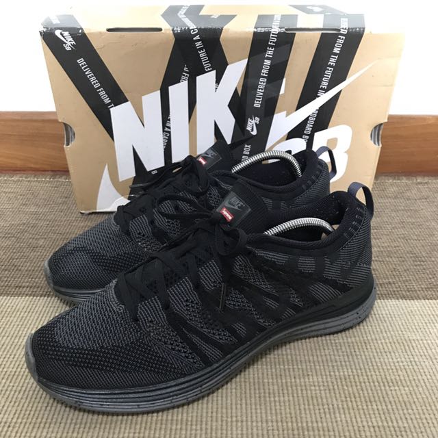 nike flyknit lunar 1 supreme