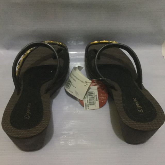 grendha jelly sandals