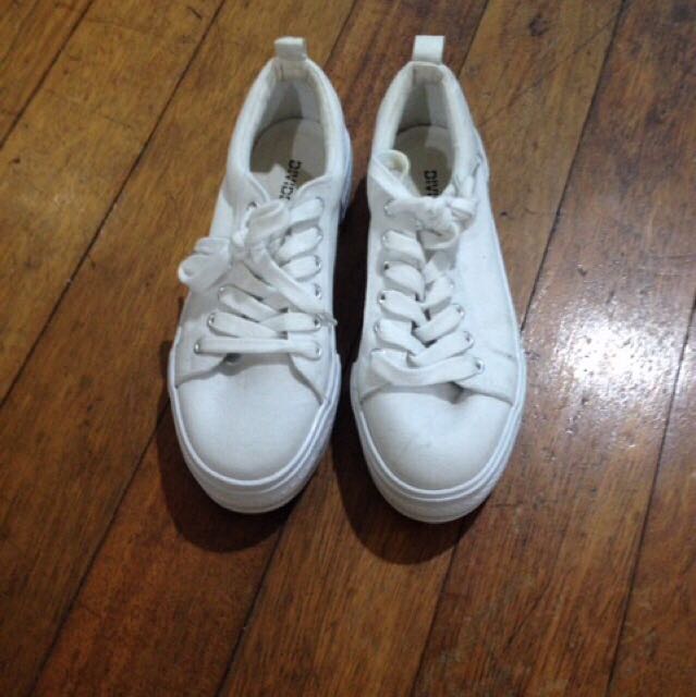 white sneakers h and m
