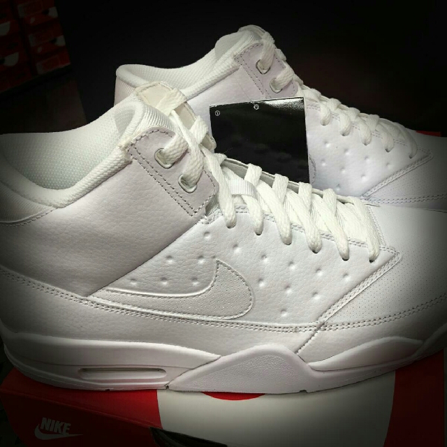 nike air flight classic