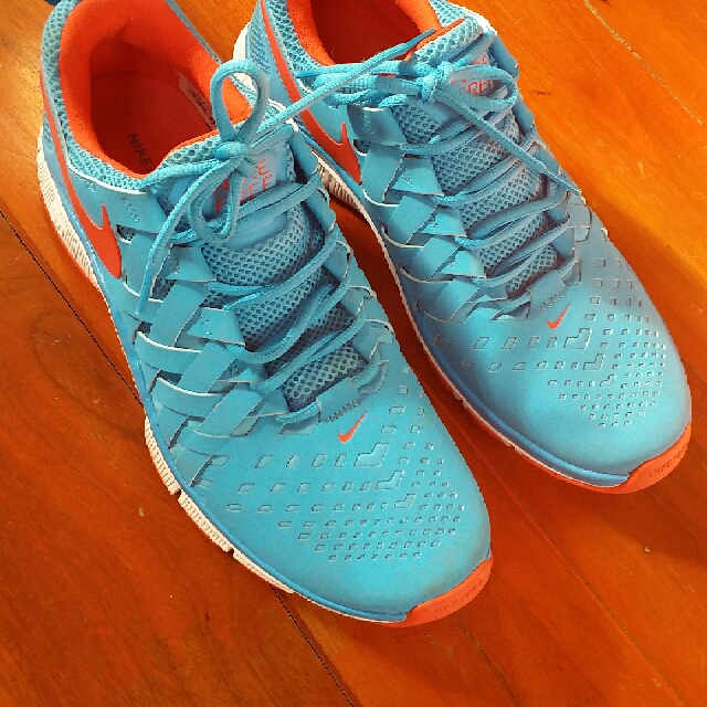 nike robinsons metro east